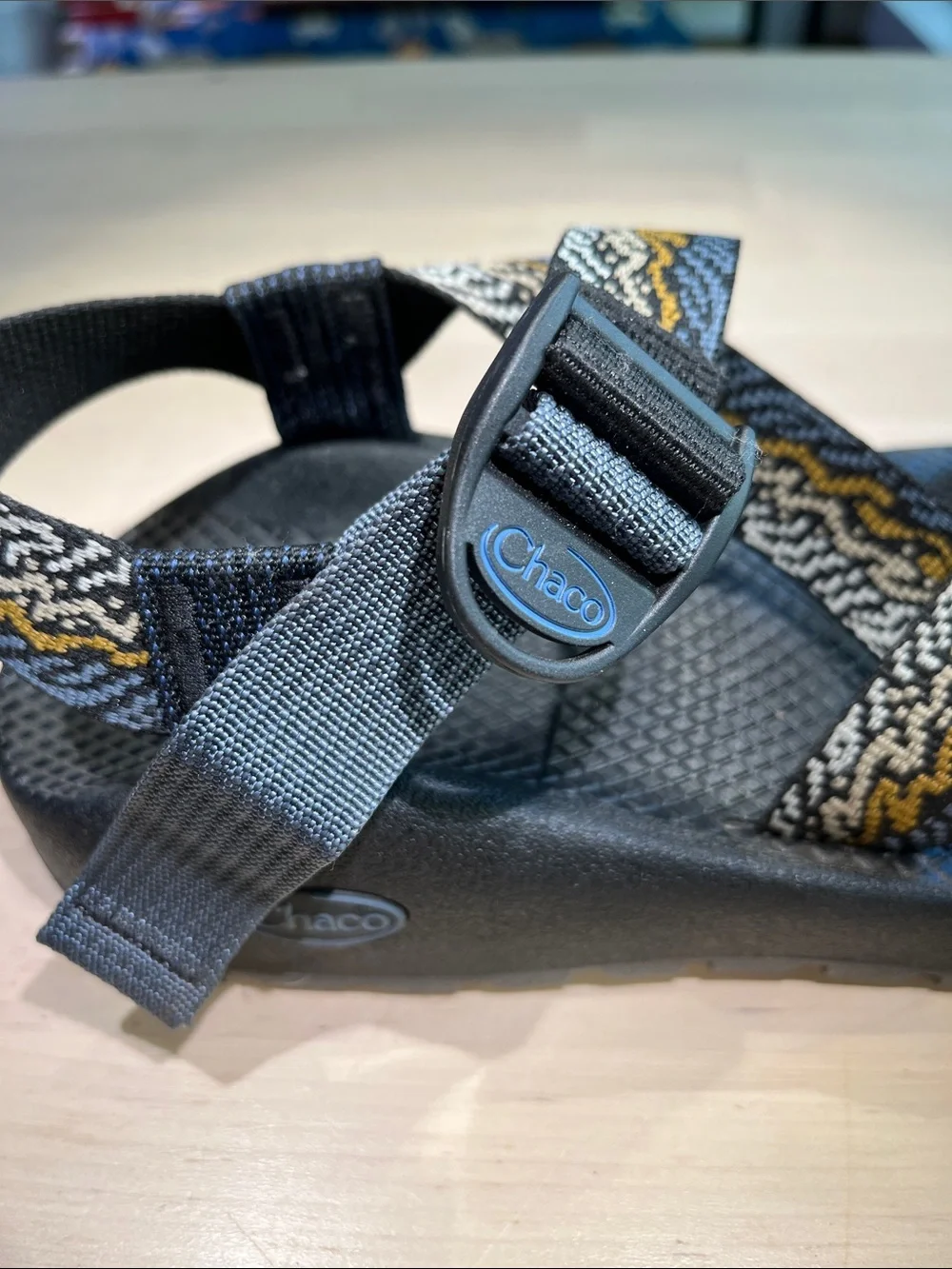 Great condition Chaco Men's Z/1 Rapid Pro Adjustable Strap Classic Sandal l